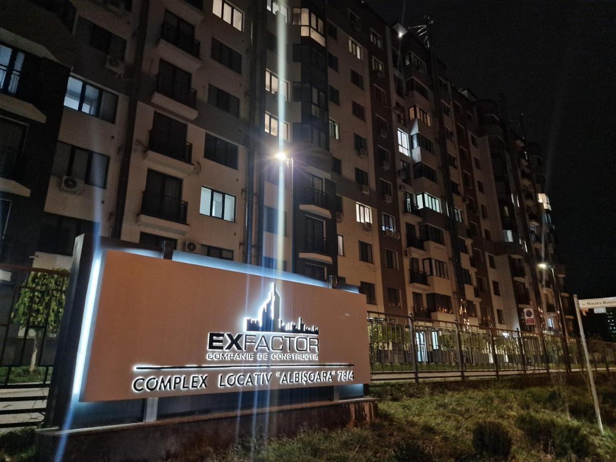 Center Candle Apartment Chisinau Exterior photo